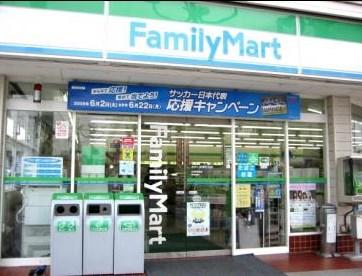 【周辺】ファミリーマート一番町店（362m）