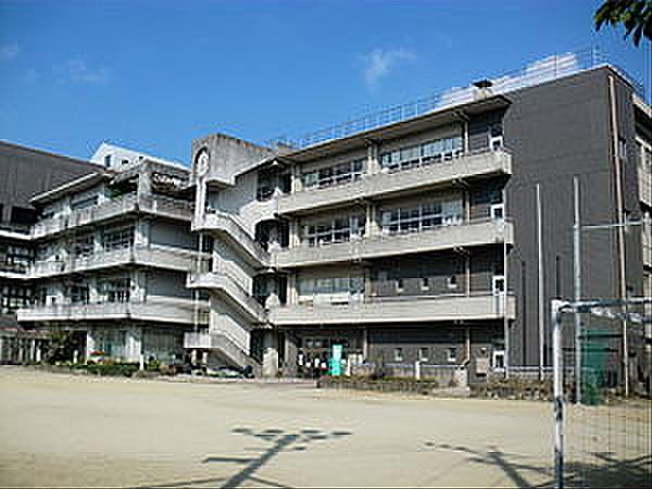 【周辺】熊本市立五福小学校（124m）
