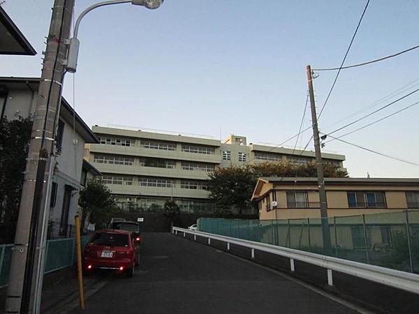 【周辺】横浜市立東鴨居中学校800m