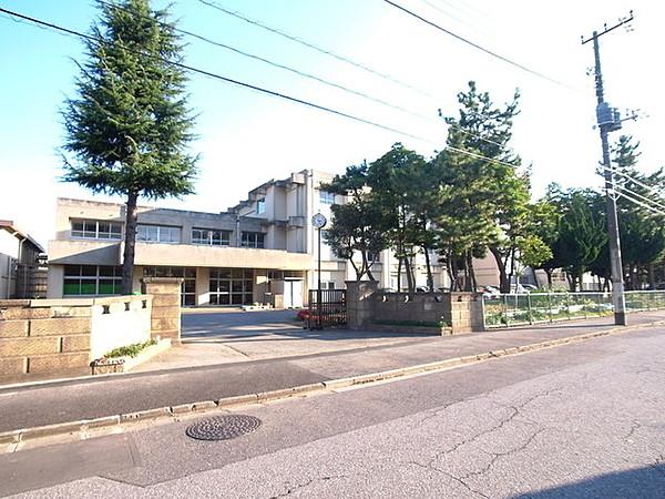【周辺】千葉市立高洲第一中学校 630m
