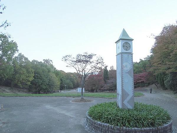 【周辺】公園「千里東町公園」駅に近い公園ですが展望台などもあり重宝されております