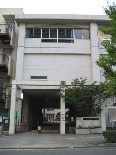 【周辺】神戸市立御影中学校（1096m）