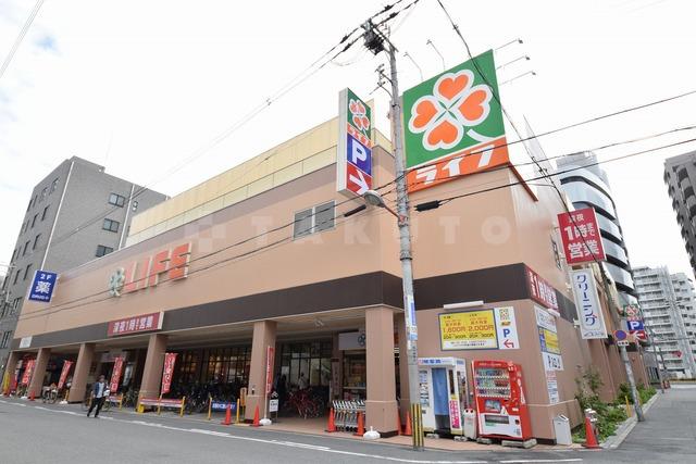【周辺】スーパー「ライフ西大橋店」9:30～25:00まで営業のスーパーマーケット