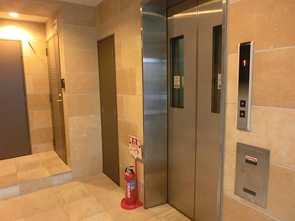 【外観】エレベーター完備