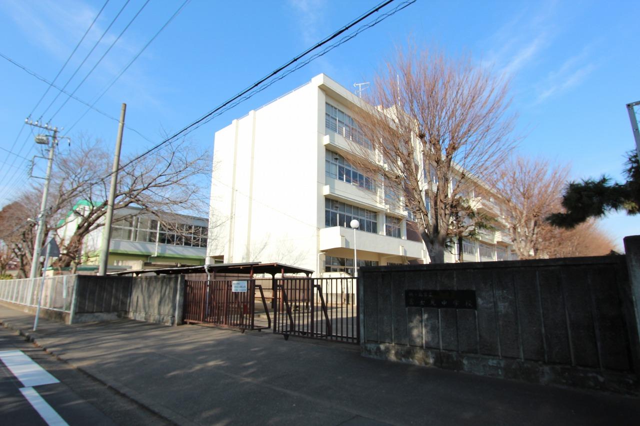 【周辺】周辺環境:中学校 1100m 鶴ヶ島市立富士見中学校  
