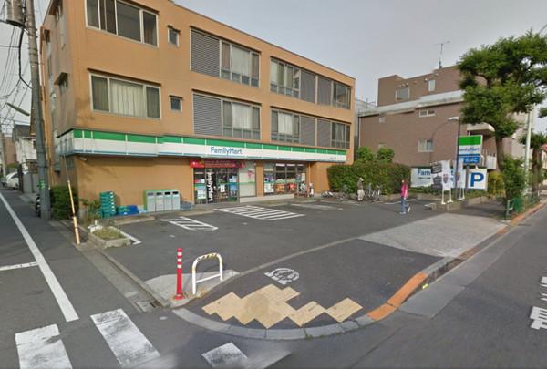 【周辺】ファミリーマート 東玉川二丁目店（512m）