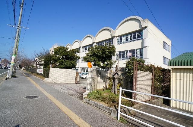 【周辺】福岡市立松島小学校（250m）