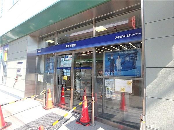 【周辺】みずほ銀行調布仙川支店（603m）