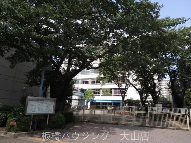 【周辺】芝浦工業大学中学高 1363m
