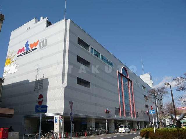 【周辺】ショッピングセンター「ミュウ阪急桂」ミュウ阪急桂は駅直結のショッピングモールです。