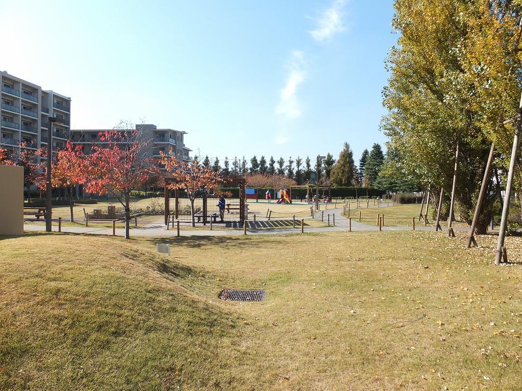 【外観】子供達に人気な敷地内の提供公園