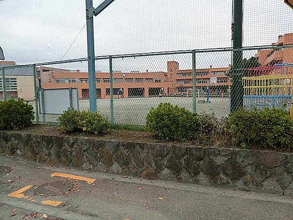 【周辺】周辺環境:小学校 320m 荏田南小学校  