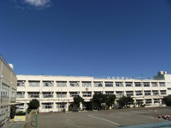 【周辺】周辺環境:小学校 880m 日吉台小学校  