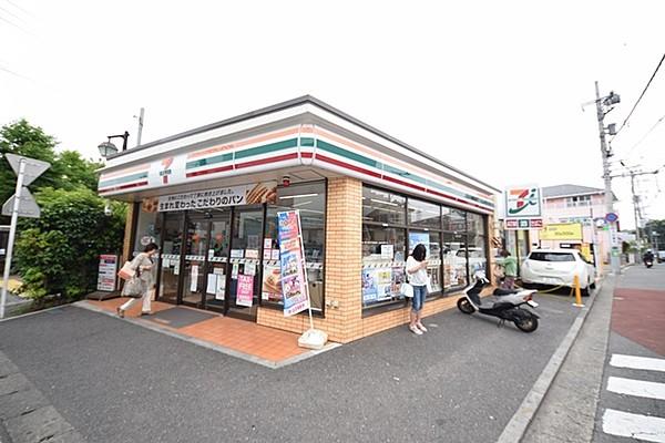 【周辺】セブンイレブン横浜鶴ケ峰駅北店 322m
