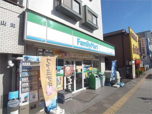 【周辺】ファミリーマートナカムラ伝馬町店（175m）