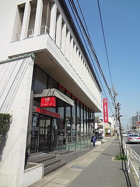 【周辺】三菱東京ＵＦＪ銀行高浜支店：約675ｍ