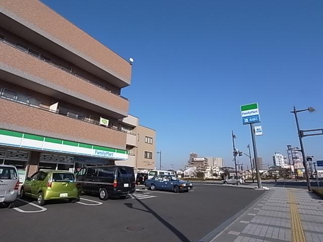 【周辺】ファミリーマート 浜松中央三丁目店（603m）