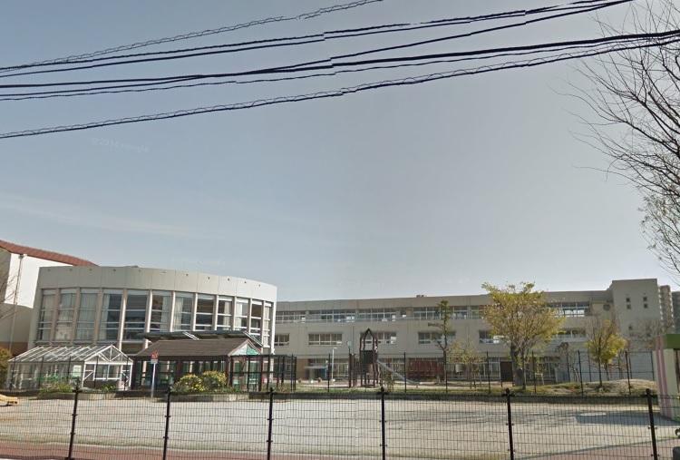 【周辺】北九州市立戸畑中央小学校（929m）