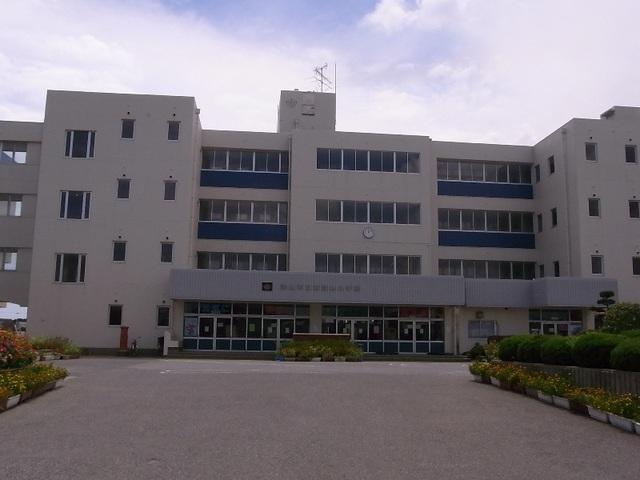 【周辺】南流山小学校 740m
