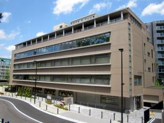 【周辺】図書館渋谷区立中央図書館まで574ｍ