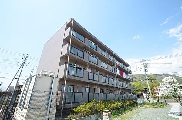 【外観】4階建てのＲＣマンション