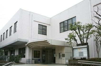 【周辺】横浜市立港南図書館