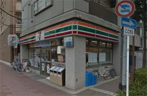 【周辺】セブンイレブン 横浜東神奈川1丁目店（68m）