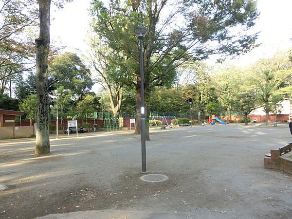 【周辺】区立六義公園