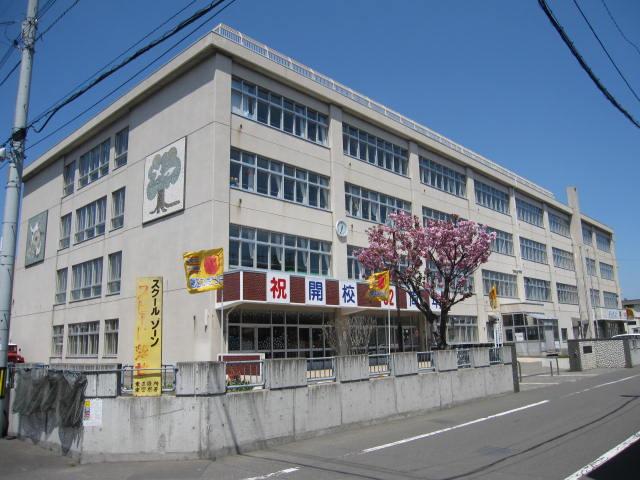 【周辺】札幌市立北園小学校まで422ｍ