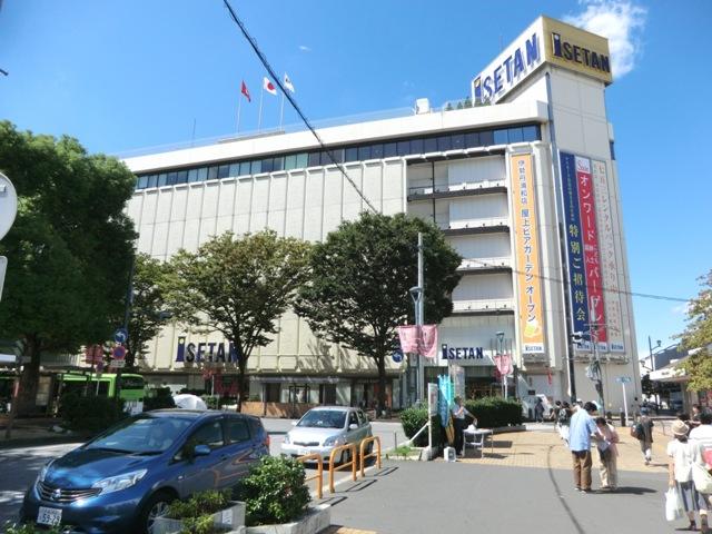 【周辺】駅前に大手老舗百貨店あります。