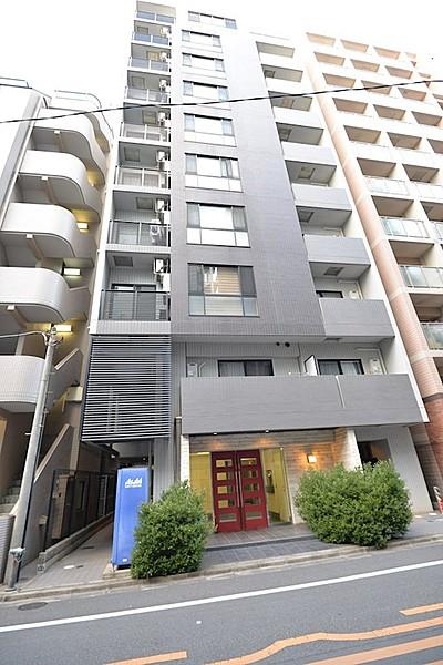 【外観】都営新宿線「浜町」駅徒歩6分に位置する好立地なマンションです。