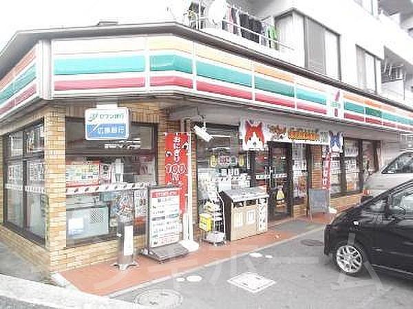 【周辺】セブンイレブン中野東店 98m