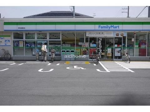 【周辺】ファミリーマート　堺中長尾町店です(約300Ｍ)
