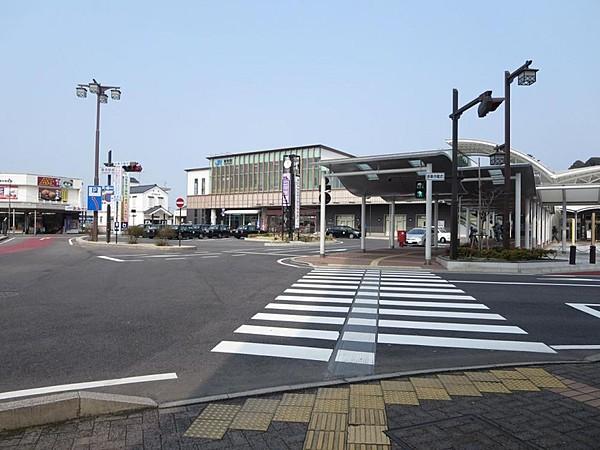 【周辺】JR山陰本線「倉吉駅」まで約700ｍ（徒歩9分）。ちょっとした遠出や通勤通学に使え便利ですね。