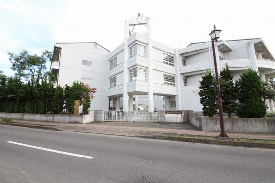 【周辺】仙台市立田子中学校までの距離670m