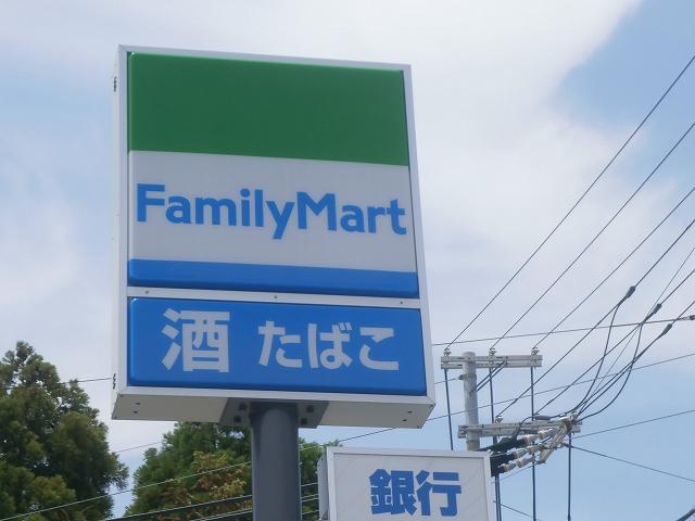 【周辺】ファミリーマート 姫路土山東の町店（394m）