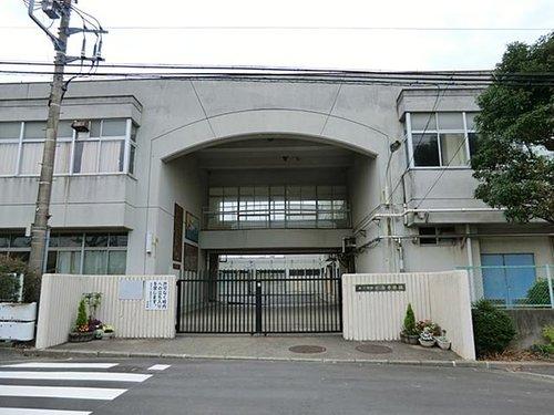 【周辺】横浜市立桂台中学校まで727m