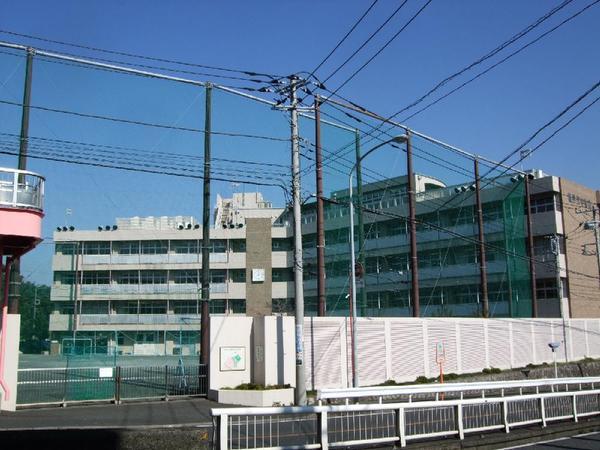【周辺】中学校北軽井沢中学校まで726ｍ