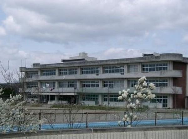 【周辺】中学校市立稲田中学校まで509ｍ