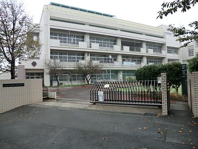 【周辺】横浜市立錦台中学校（450ｍ約6分）