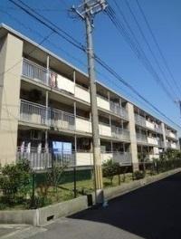 【外観】大阪市住宅供給公社　3階建ての最上階部分　南東向きの4ＤＫです