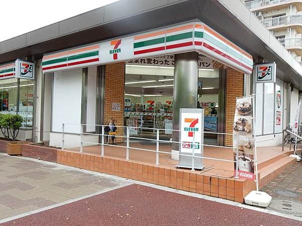 【周辺】セブン－イレブン江戸川清新プラザ店 66m