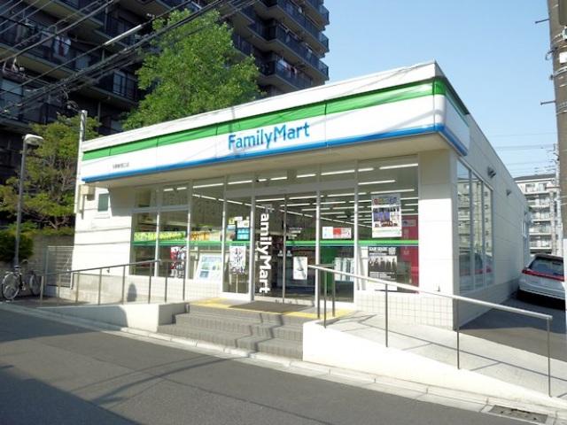 【周辺】ファミリーマート与野駅前店(コンビニ)まで320m