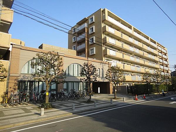 【外観】総戸数276戸のビックコミュニティマンション。京浜急行「八丁畷」駅から徒歩6分と利便性の良い立地です。
