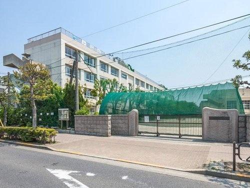 【周辺】周辺環境-中学校(550m)葛飾区立上平井中学校