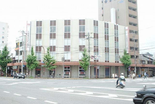 【周辺】銀行「三菱東京UFJ銀行出町支店」