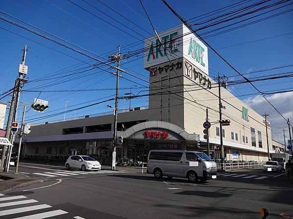 【周辺】ヤマナカ津島店 営業時間10時～20時 徒歩 約7分（約530m）