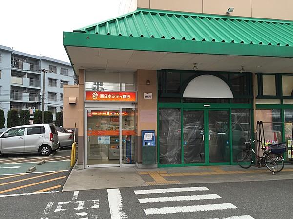 【周辺】サニー向新町店には、西日本シティ銀行ＡＴＭがあります。