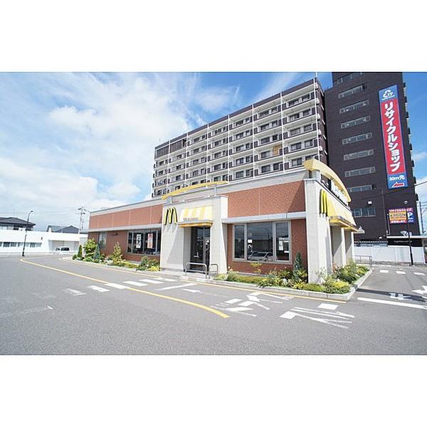 【周辺】飲食店「マクドナルド4号線郡山安積店まで106ｍ」