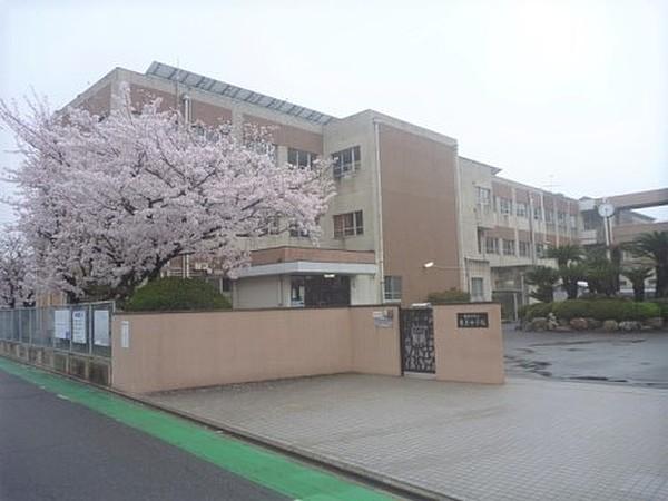 【周辺】名古屋市立長良中学校 徒歩 約32分（約2500m）